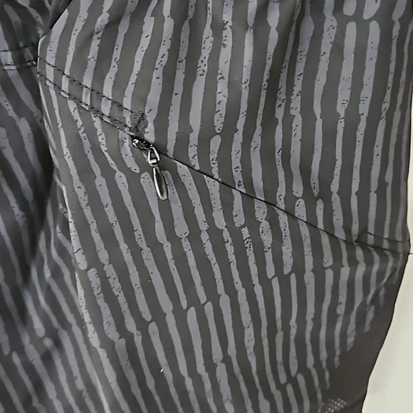 NWT Women's Athletic Shorts - Picture 3 of 5